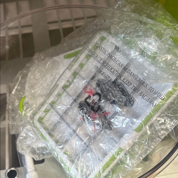 Green and White Manual Food Processor - Picture 3 of 4